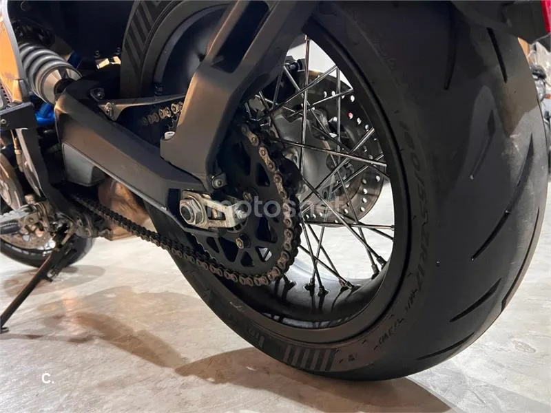Ducati Scrambler – Vista 54