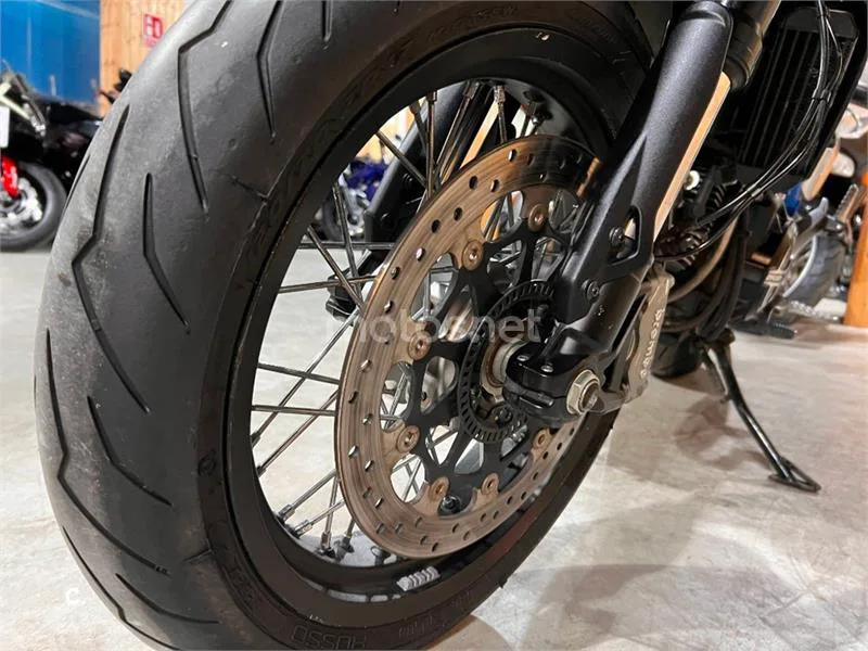 Ducati Scrambler – Vista 71