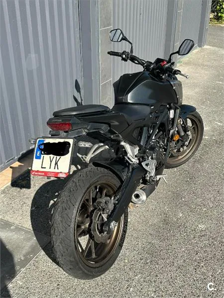 Honda CB 125 R – Vista 3