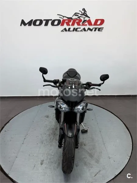 Triumph Street Triple – Vista 14