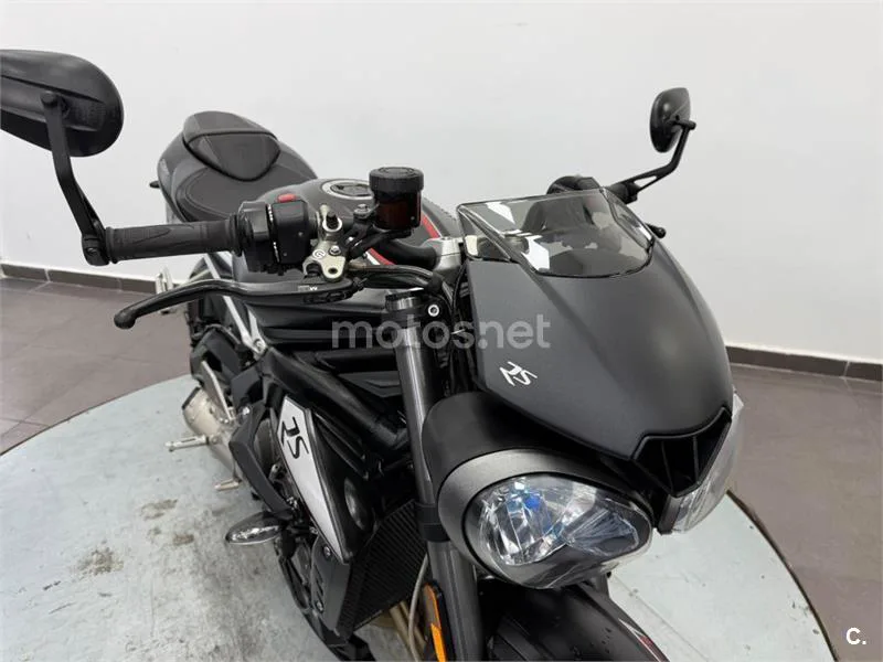 Triumph Street Triple – Vista 19