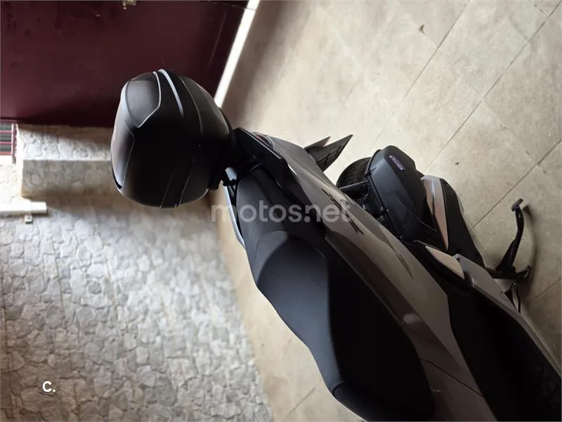 Honda PCX 125 – Vista 4