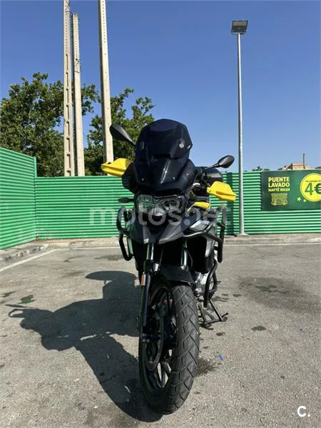 BMW F 750 – Vista 11