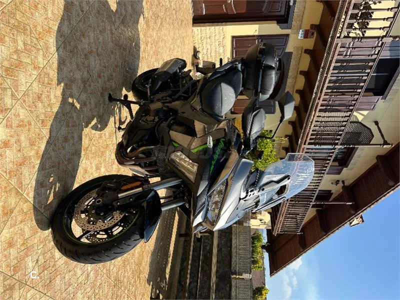 Kawasaki Versys 1100 – Vista 7