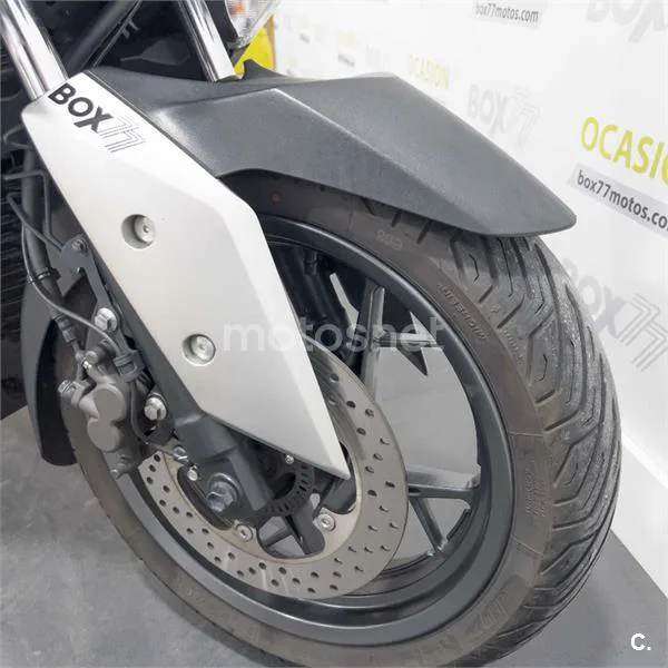 Yamaha XMAX 125 – Vista 18
