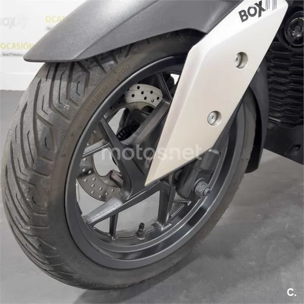 Yamaha XMAX 125 – Vista 19
