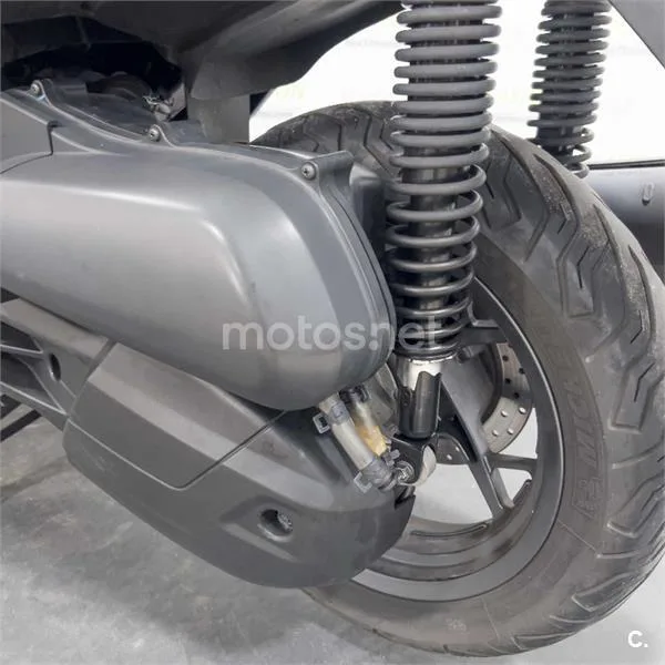 Yamaha XMAX 125 – Vista 7