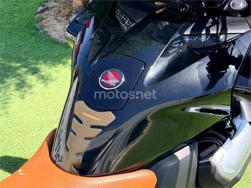 Honda CTX – Vista 17