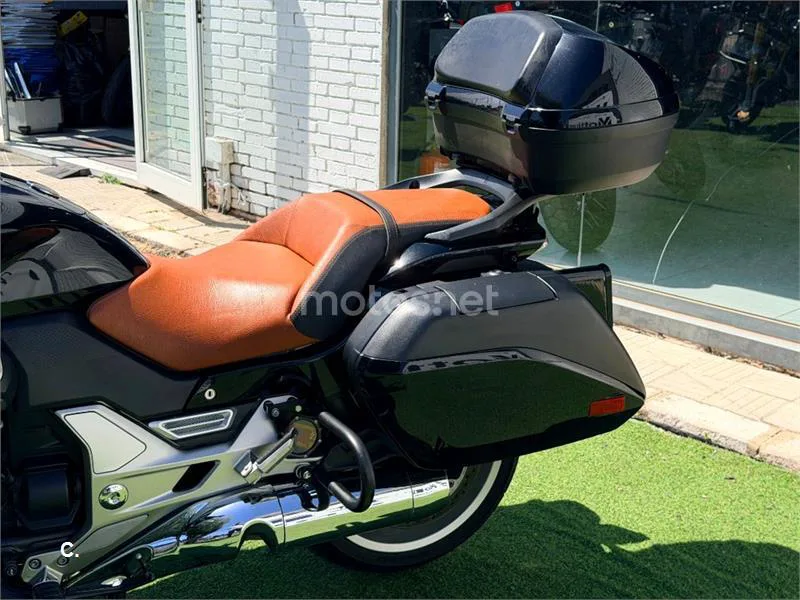Honda CTX – Vista 22