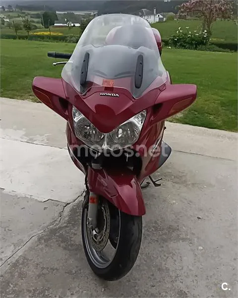 Honda Pan-European ST 1300 – Vista 2