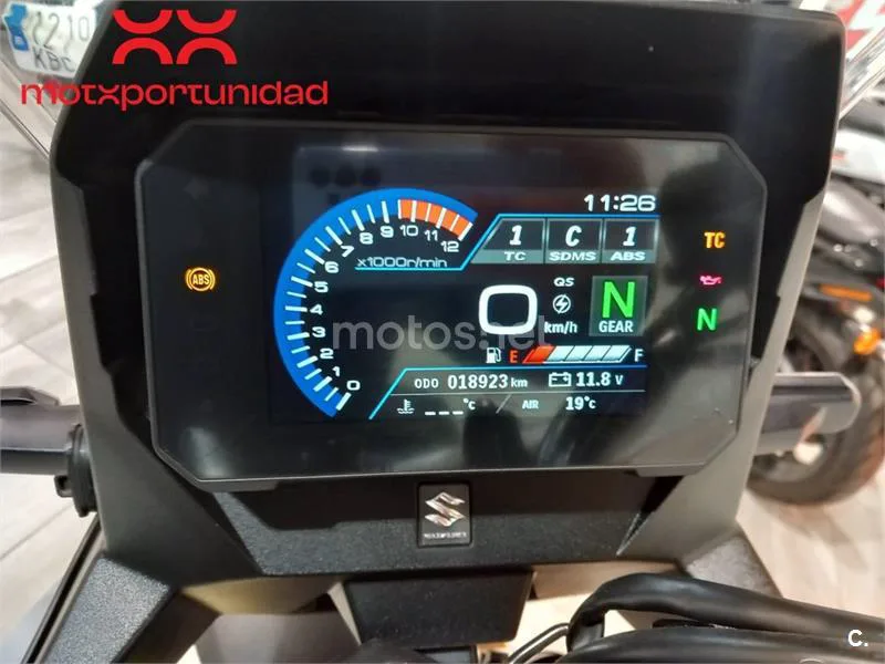 Suzuki V-Strom 800 – Vista 6