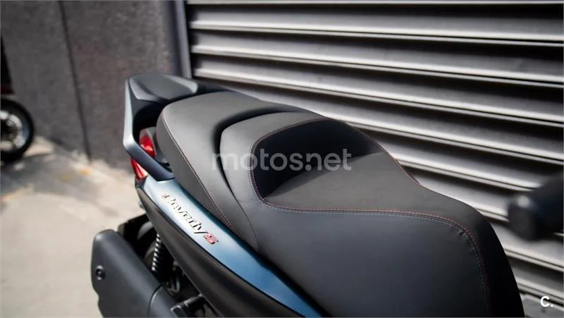 Piaggio Beverly – Vista 11