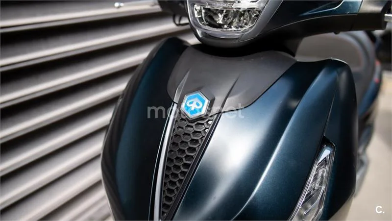 Piaggio Beverly – Vista 20
