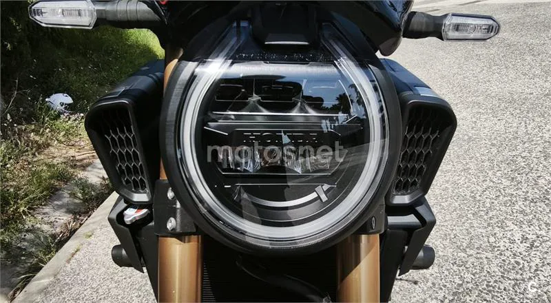 Honda CBR 650 R – Vista 12