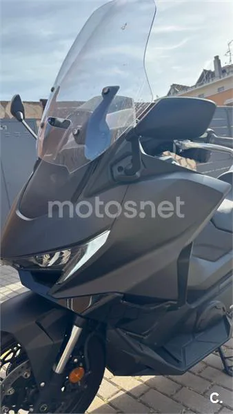 Honda Forza 750 – Vista 11