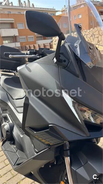 Honda Forza 750 – Vista 6