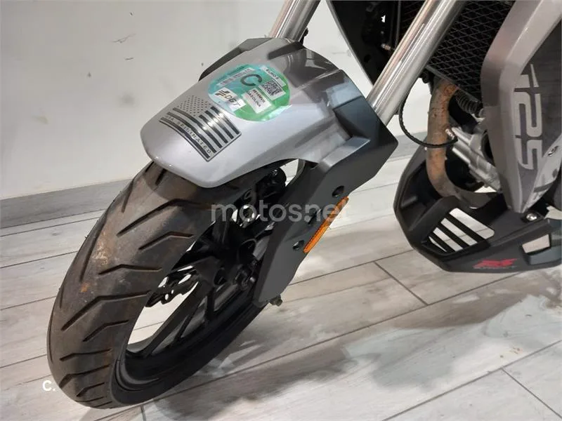 UM Xtreet 125 – Vista 6