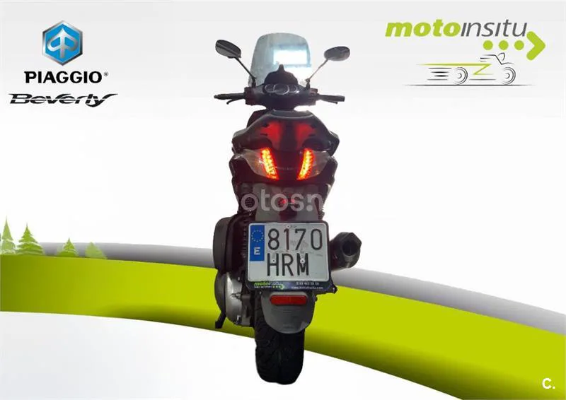 Piaggio Beverly Sport Touring 350 – Vista 3
