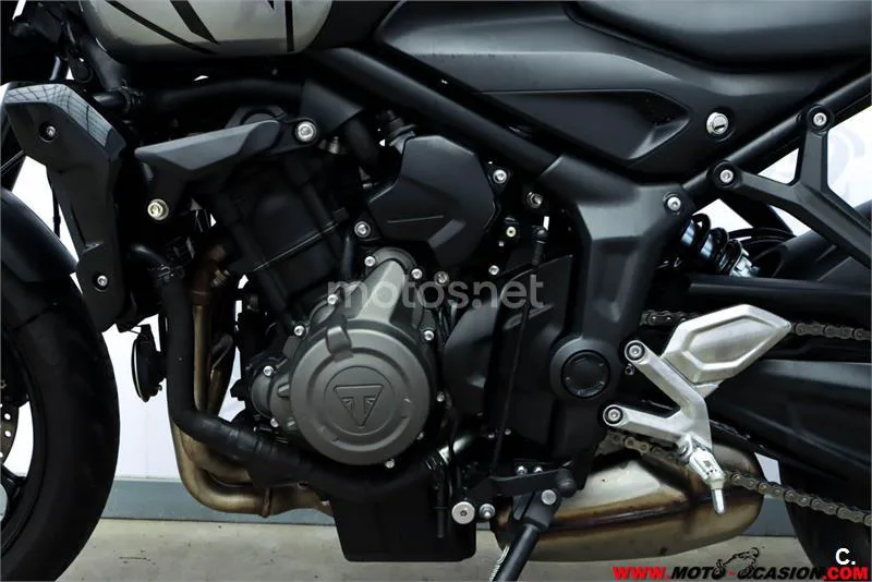 Triumph Trident 660 – Vista 10