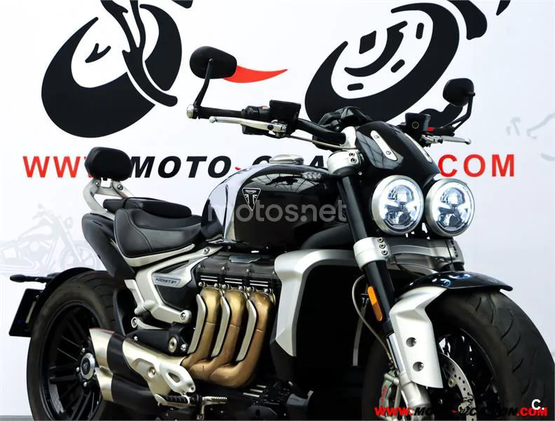 Triumph Rocket 3 – Vista 4
