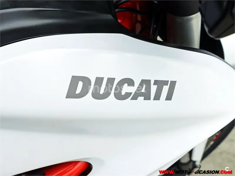Ducati Hypermotard 939 – Vista 9