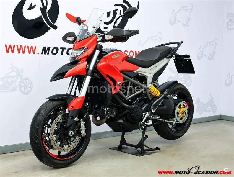Ducati Hyperstrada – Vista 8