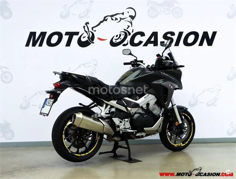 Honda VFR 800 X Crossrunner – Vista 3