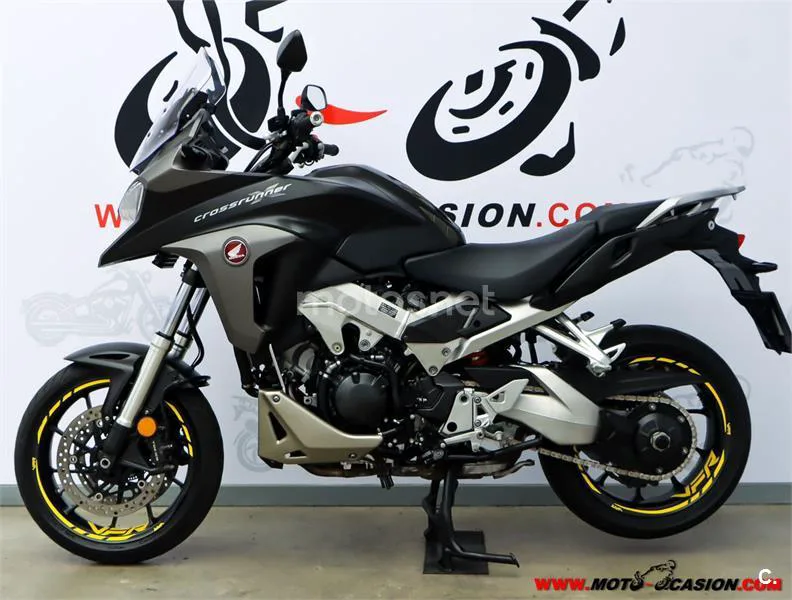 Honda VFR 800 X Crossrunner – Vista 7
