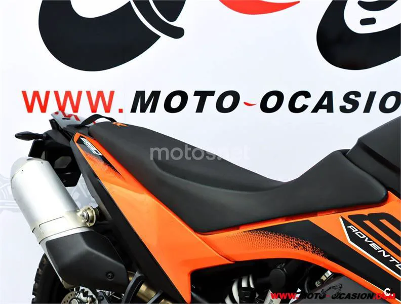 KTM 890 – Vista 11