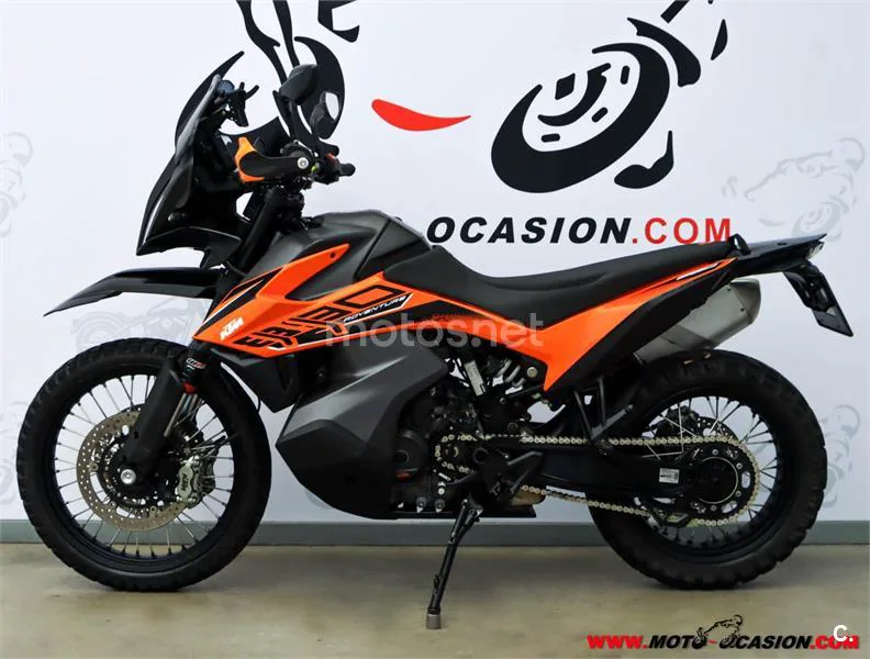 KTM 890 – Vista 7