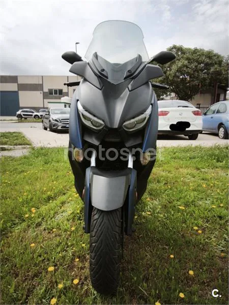 Yamaha XMAX 400 – Vista 3