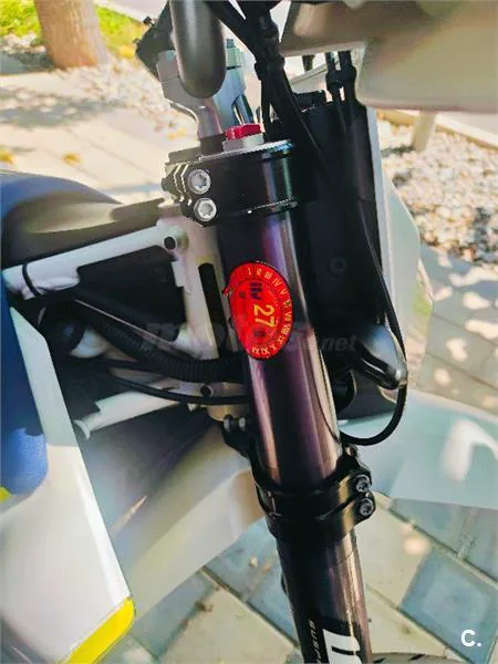 Husqvarna 701 Supermoto – Vista 5