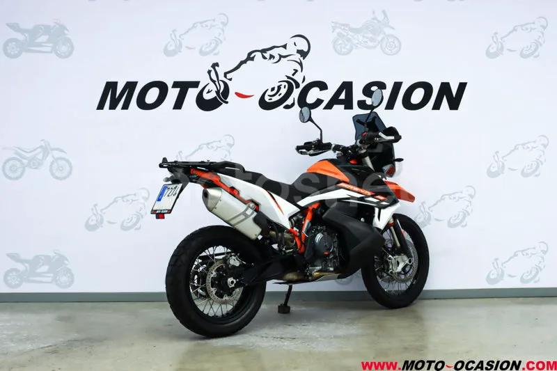 KTM 890 – Vista 3
