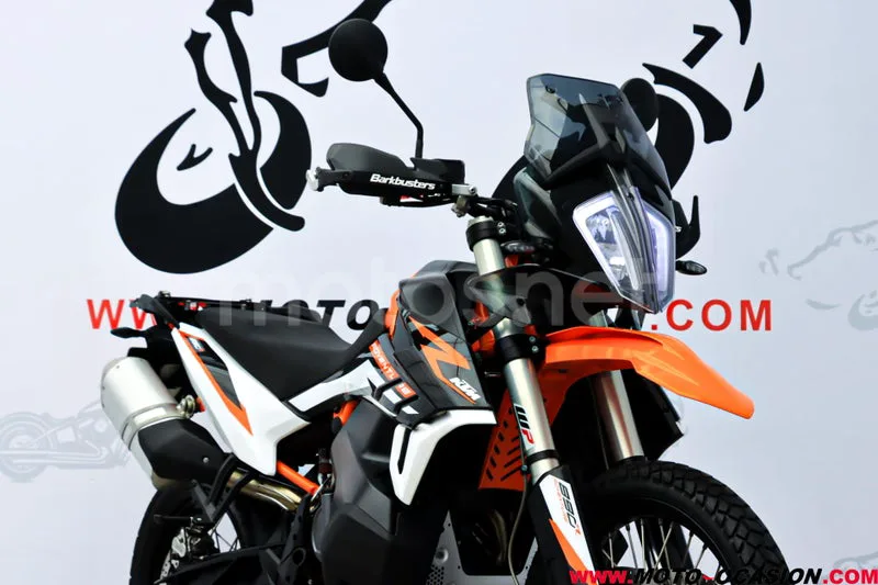 KTM 890 – Vista 4