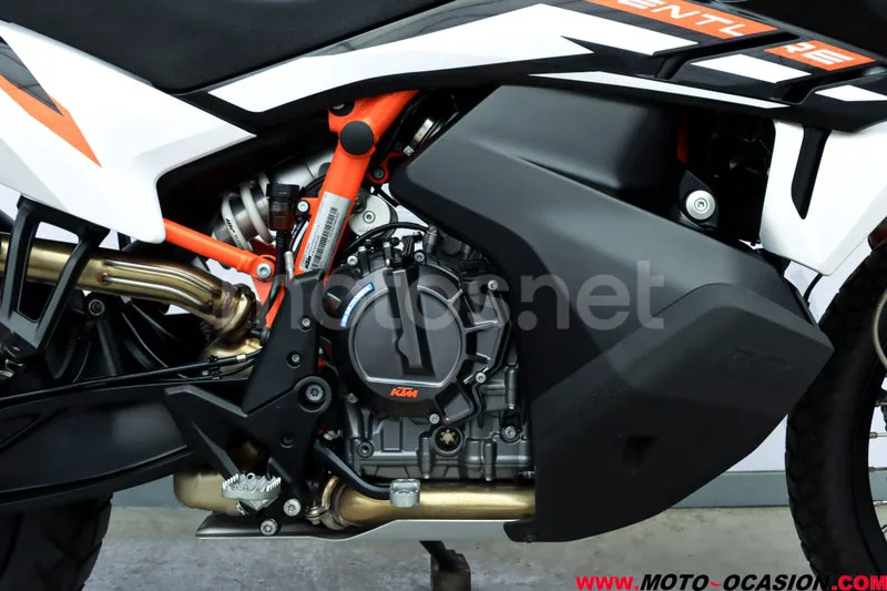 KTM 890 – Vista 5