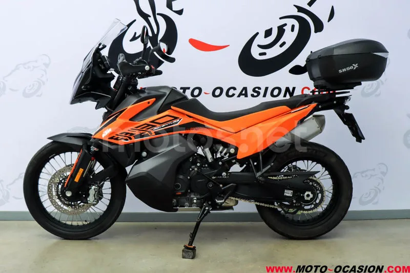 KTM 890 – Vista 7