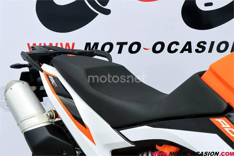 KTM 890 – Vista 11