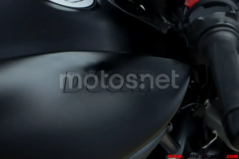 Ducati XDiavel – Vista 9