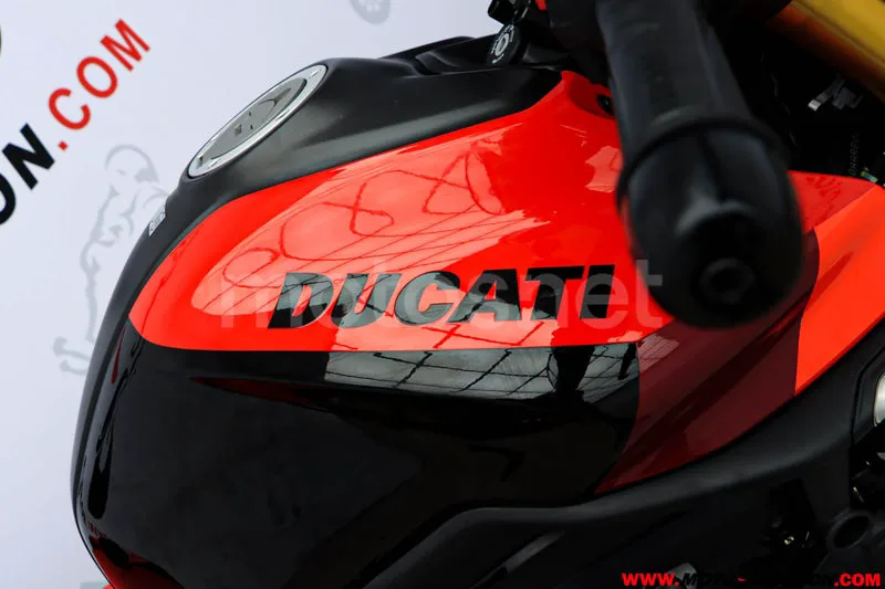 Ducati Monster – Vista 9