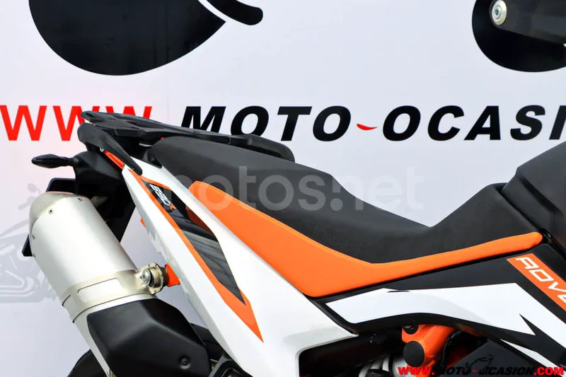 KTM 890 – Vista 11