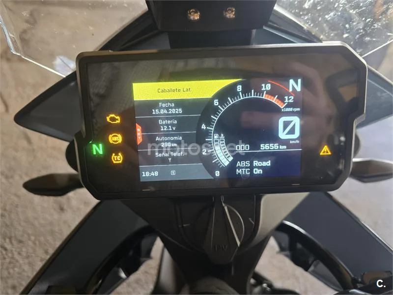 KTM 390 – Vista 4