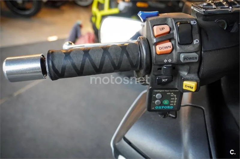 Suzuki Burgman 650 Executive – Vista 13