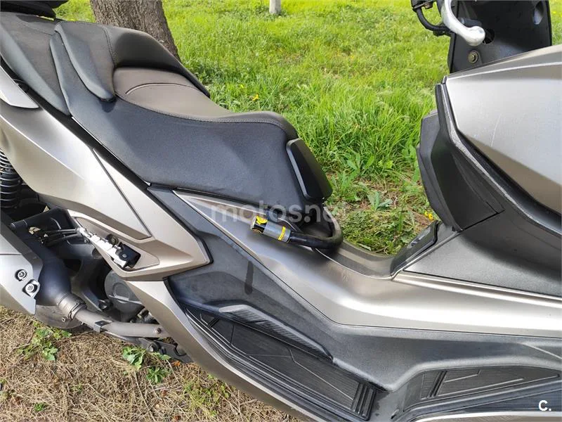 Kymco Xciting S 400 – Vista 4