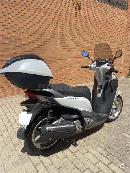 Honda SH300i – Vista 2