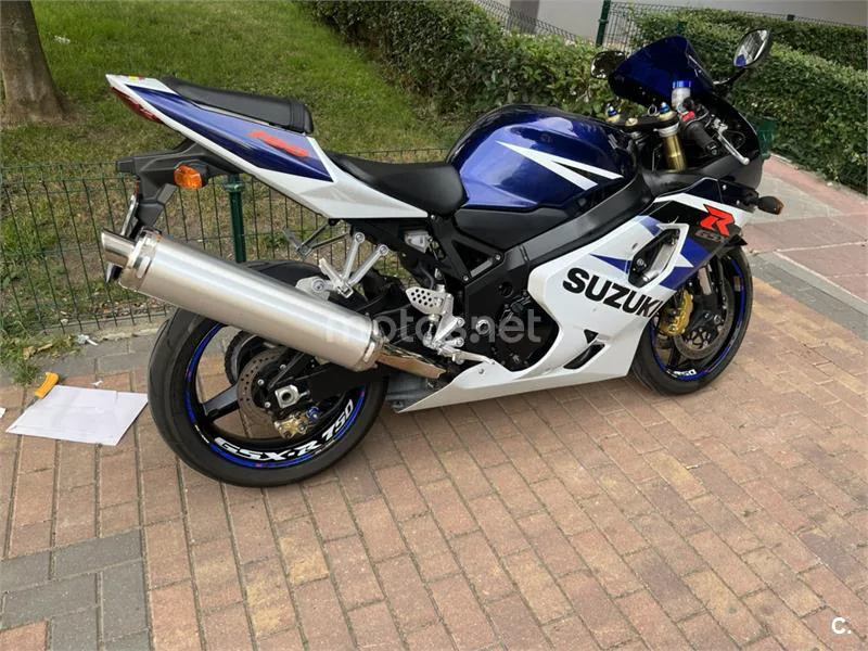 Suzuki GSX R750 – Vista 4