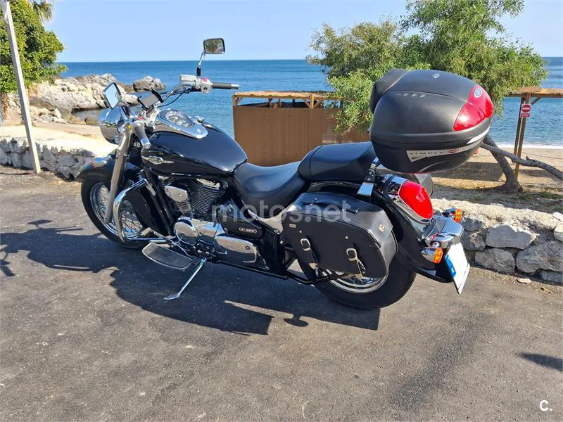 Suzuki Intruder C800 – Vista 2