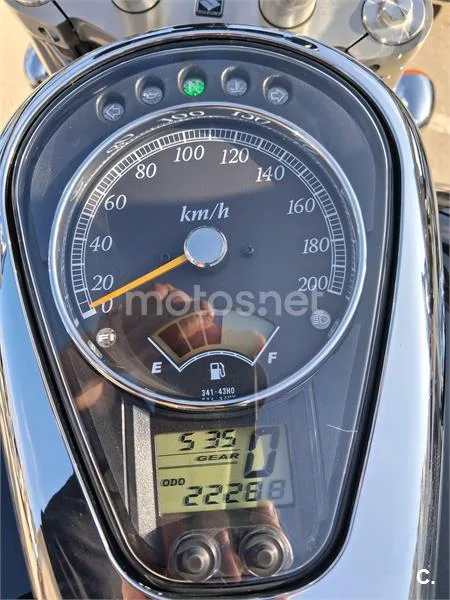 Suzuki Intruder C800 – Vista 7