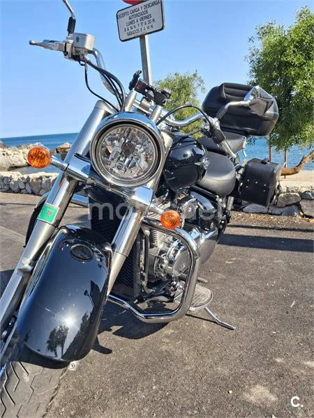 Suzuki Intruder C800 – Vista 10