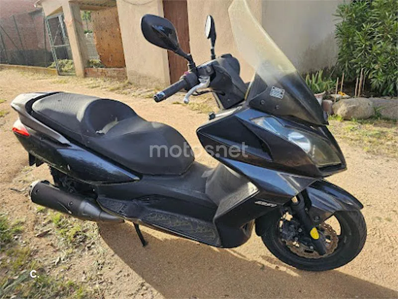 Kymco Super Dink 125 – Vista 3