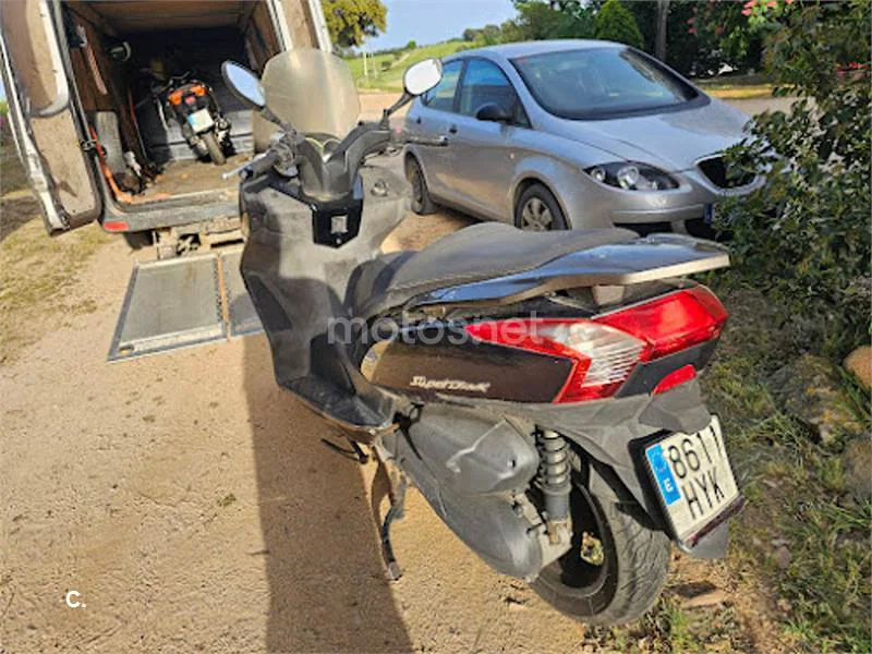 Kymco Super Dink 125 – Vista 7
